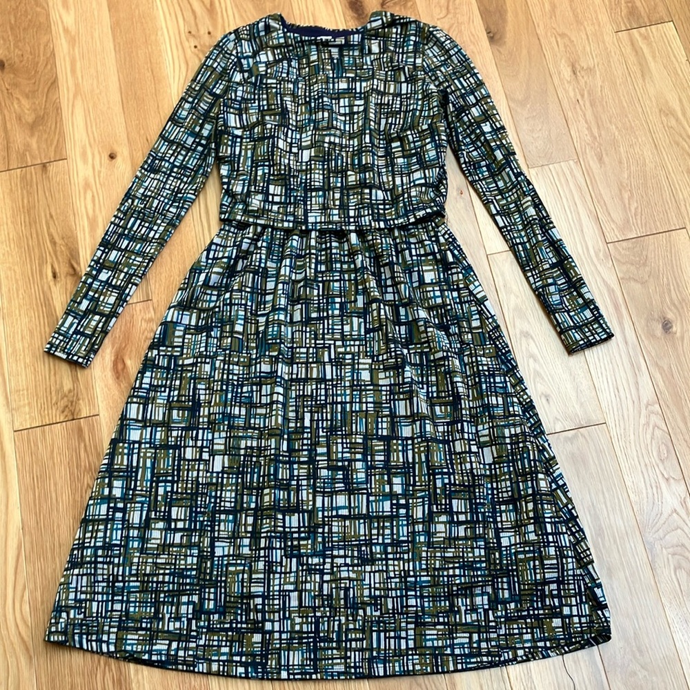 Long sleeve A-Line Cocktail Dress  geometric pattern XS